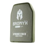 Бронеплита BRONYX 6 клас 250×300 мм вигляд спереду під кутом