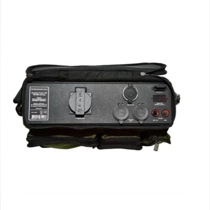 Панель роз'ємів зарядної станції Bandera Power 180: розетка 230В, USB, 12В, індикатор заряду