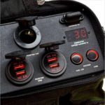 USB-порти Quick Charge 3.0 та індикатор заряду зарядної станції Bandera Power 180