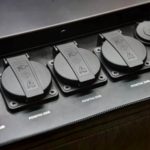 Три розетки 230В з захистом IP54 зарядної станції Bandera Power 610S
