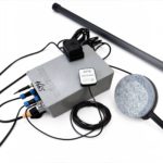 Блок управління ZVOOK NW0 LoRa з GPS-антеною, мікрофоном, LoRa-антеною та роз'ємами підключення